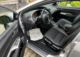 Honda Civic 1,8 Sport GT 1 Majitel benzín - 9