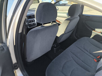 Na prodej 2003 Chrysler Sebring 2,4i - 9