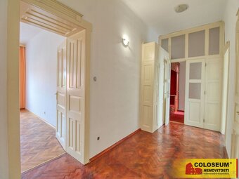 Znojmo, pronájem bytu 3+1, 96 m2, centrum města - byt - 9