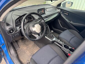 MAZDA 2 1,5 SKYACTIV 66KW,ROK 2015,NAJ 94TKM,NAVI,KLIMA,DOHO - 9