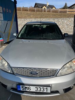 Ford Mondeo 2.0i 107kW cena dohodou - 9