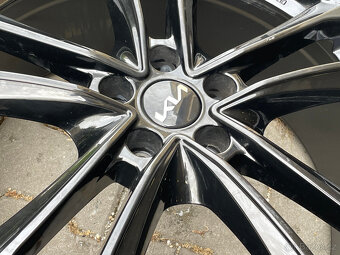 Alu kola 5x114,3 Kia Sorento IV 255/45 R20 - 9