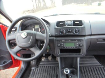 Škoda Fabia 1.2 HTP Facelift - 9
