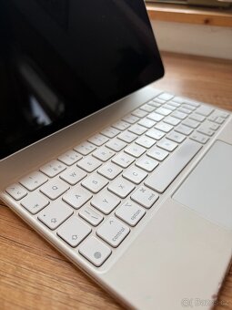 Apple IPAD 2018 PRO 64GB VČETNĚ KLÁVESNICE A TUŽKY - 9