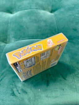 Pokémon Yellow factory sealed - 9