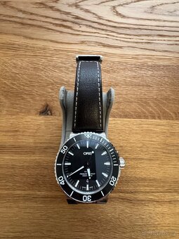 Hodinky Oris Aquis Date + dva praktické dárky zdarma - 9