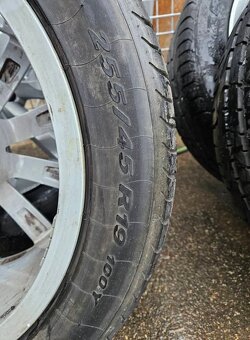 Audi a6 allroad. Kola,letní pneu Pirelli 255 45 r19 100y - 9