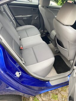 Mazda 3 BK - 9