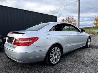 MERCEDES-BENZ E KUPÉ, 2.2 CDi, automat, skvělý stav - 9