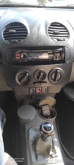 VW Beetle 1,6i 75 kW - 9