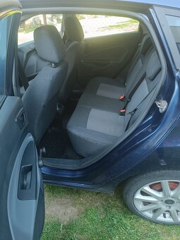 Ford Fiesta - 9