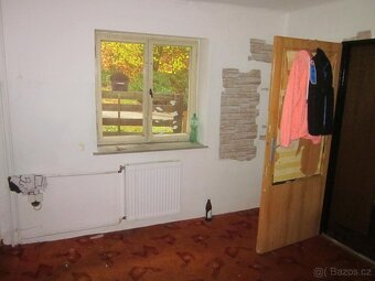 Rodinný dům s pozemky v obci Větřní, okres Český Krumlov - 9