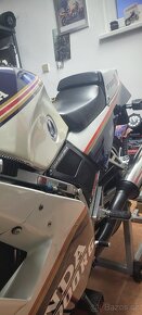 Honda VF1000 R - 9
