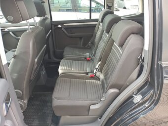 VW Touran 2.0TDI 103kW CUP Webasto Tažné Panorama - 9