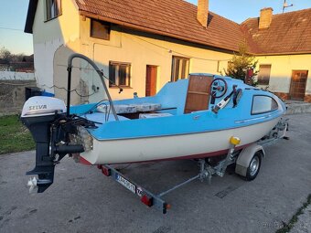 Kajutový motorový člun - 9