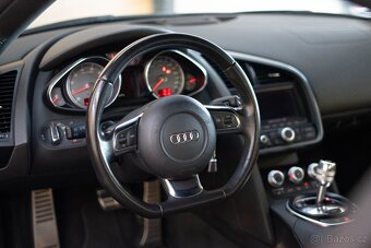 Audi R8 4.2 FSI V8 quattro R-tronic - 9