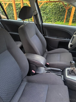 Ford mondeo mk3 2.0 TDCi - 9