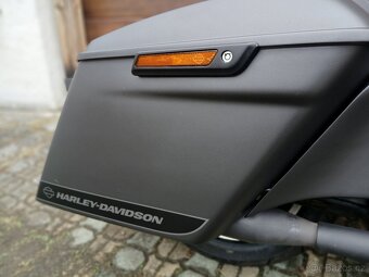 Harley-Davidson FLHTK Ultra Limited 103 - 9