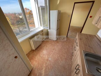 Prodej slunného bytu 2+1 s balkonem s krásným výhledem, Plze - 9