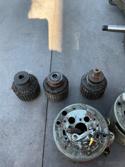 Prodám rozebraný motor Jawa ČZ 175/356 - 9