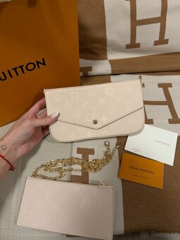 Louis Vuitton Pochette Kabelka - 9