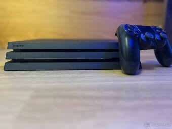 PS4 Pro - 9