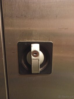 Nerezová skříň - 9