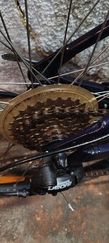 Trekingové kolo TRIUMPH 28" - 9