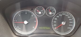 Ford Focus 1,8 tdci - 9