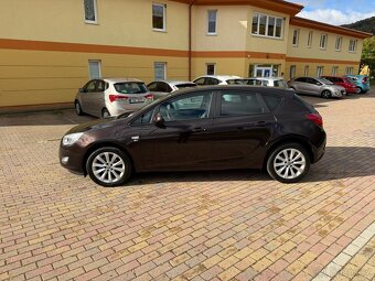 OPEL ASTRA J 1.4 T 103kW-2012-146.830KM-VÝHŘEV,AC-DOBRÝ STAV - 9
