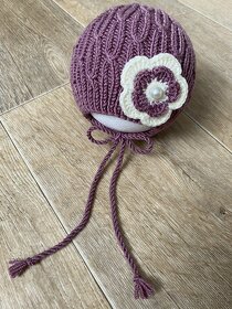 Ručně pletená dětská čepice 3-6 měs. různé barvy - 9