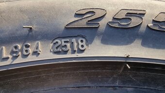 Letní pneu 255/40/19 Pirelli - 9