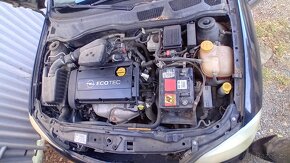 Opel Astra Classic 1.6 16V - 2005 - 9