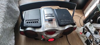 SONY CFD RG 880 CP - 9