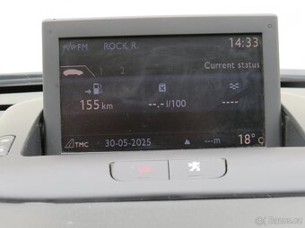 Peugeot 5008 2.0HDi , 110 kW nafta, 2012 - 9