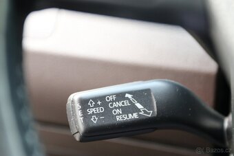 Volkswagen Passat 2.0 103KW,TAŽNÉ ,navigace - 9