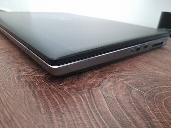 Notebook Dell Precision 7530 - 9