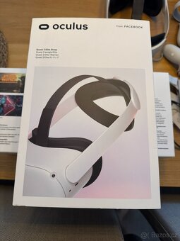 Meta Quest 2 256GB + originál Elite Strap + pouzdro - 9