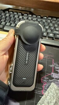 Ochranný kovový rámeček insta 360 X4 - 9