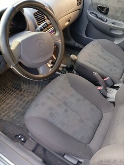 Hyundai Accent 1.5 CRDI - 9