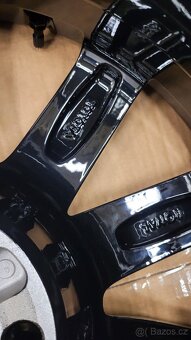 Toyota Camry VIII ,18' alu kola,celo černé,nové - 9