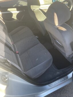 Peugeot 407 - 9