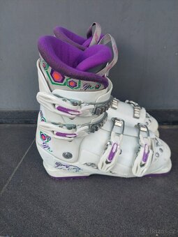 Dívčí lyže ROXY, 110 cm + lyžáky - 9