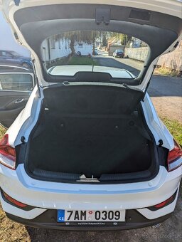 Hyundai i30 fastback - 9