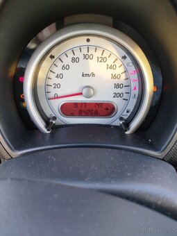 Suzuki Splash 1.0 GL .AC - 9