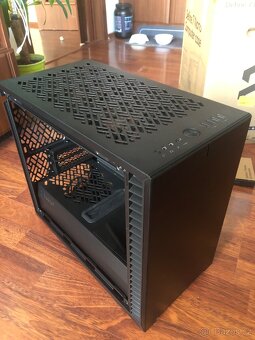 Fractal Design Define 7 Nano Black TG Light Tint - 9