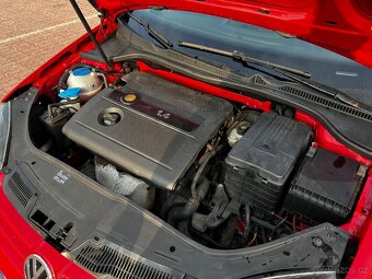 Volkswagen Golf V 1,4i 55KW 2006 - 9