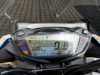 Suzuki gsx-s 750 - 9