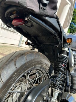 Triumph Bonneville 865 - 9
