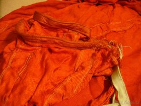 Nemecky,valecny-transportni oranzovy padak na schoz techniky - 9